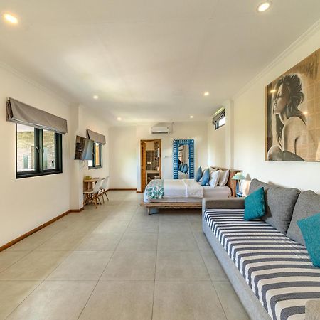 Komodo Suites Downtown Managed By Cpm Bali Labuan Bajo Zewnętrze zdjęcie