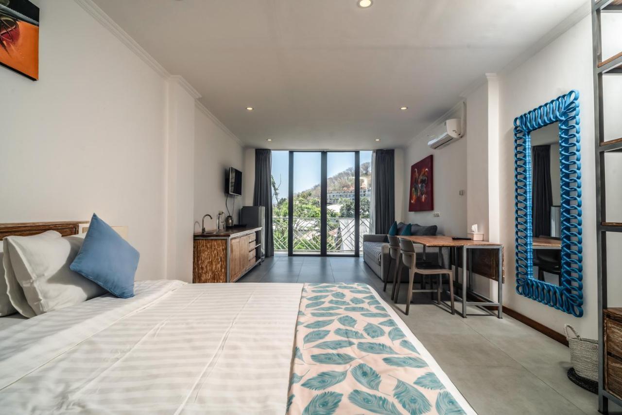 Komodo Suites Downtown Managed By Cpm Bali Labuan Bajo Zewnętrze zdjęcie