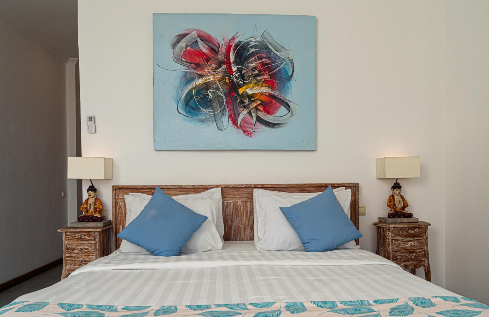 Komodo Suites Downtown Managed By Cpm Bali Labuan Bajo Zewnętrze zdjęcie