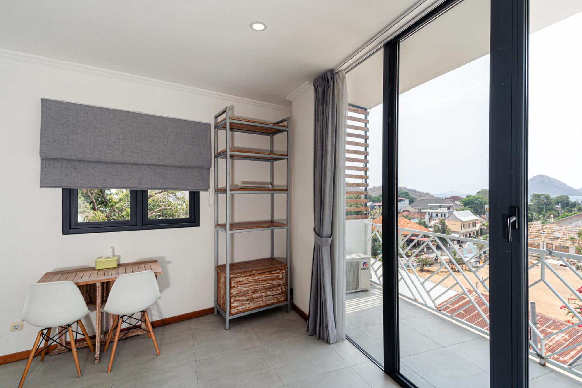 Komodo Suites Downtown Managed By Cpm Bali Labuan Bajo Zewnętrze zdjęcie