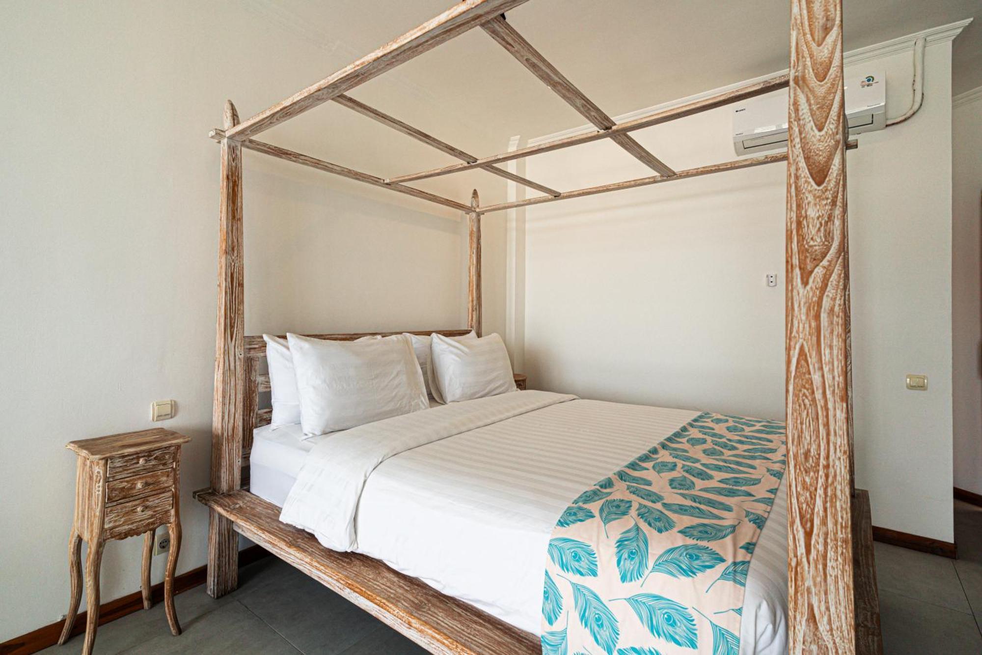 Komodo Suites Downtown Managed By Cpm Bali Labuan Bajo Zewnętrze zdjęcie