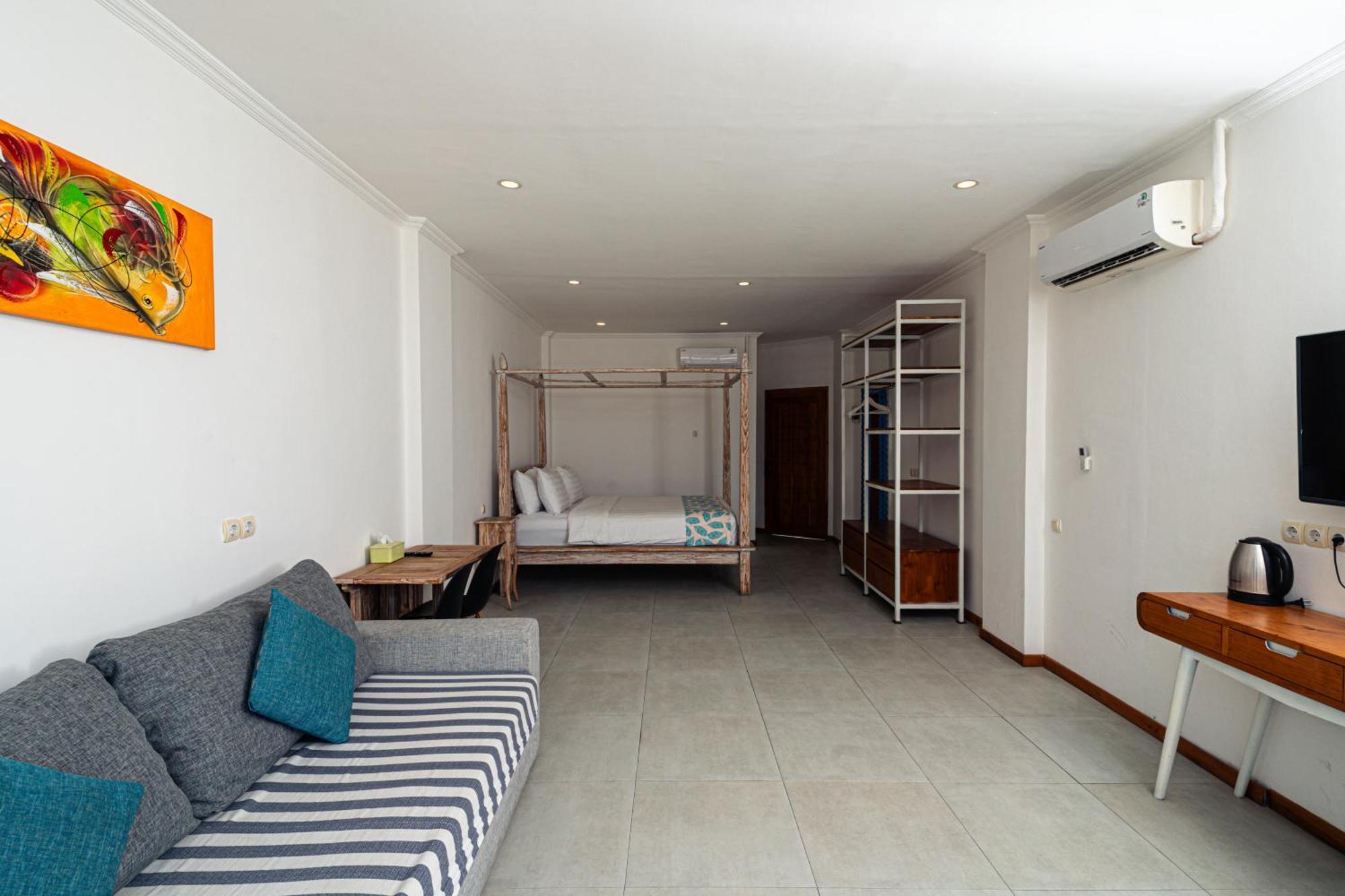 Komodo Suites Downtown Managed By Cpm Bali Labuan Bajo Zewnętrze zdjęcie